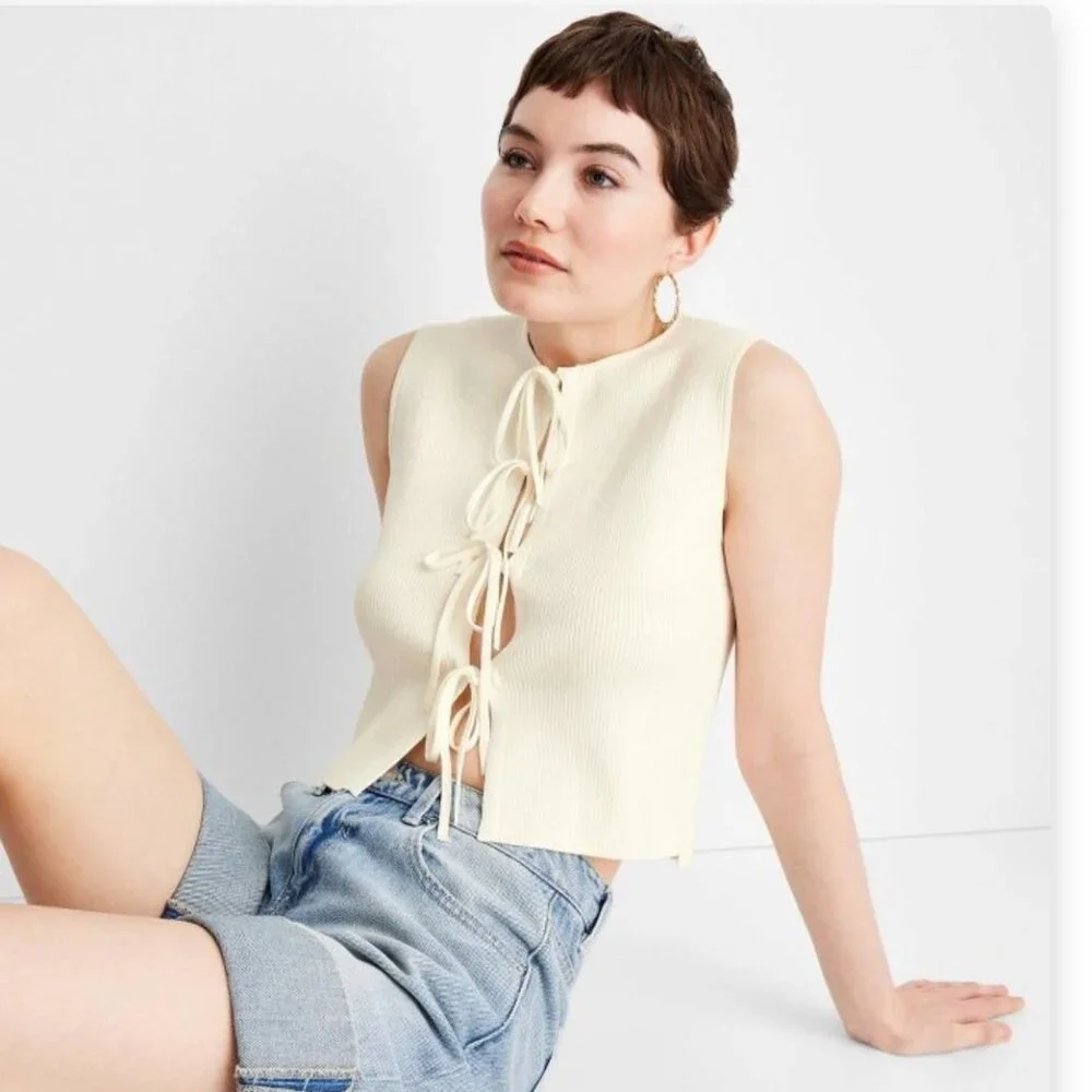 Women's Sleeveless Tie-Front Bow Sweater - Picture 3 of 3